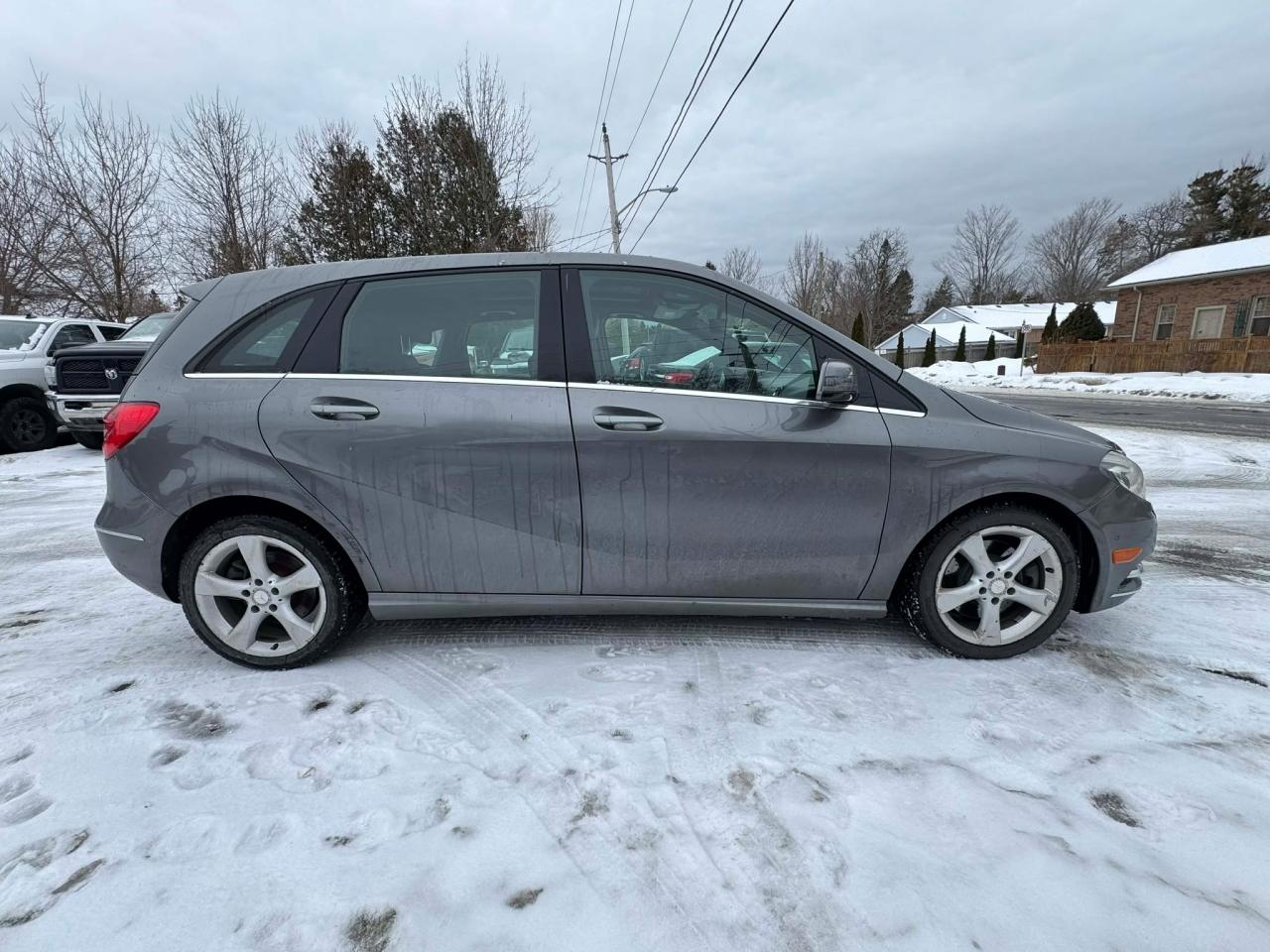 2013 Mercedes-Benz B-Class B 250 Sports Tourer - Photo #4