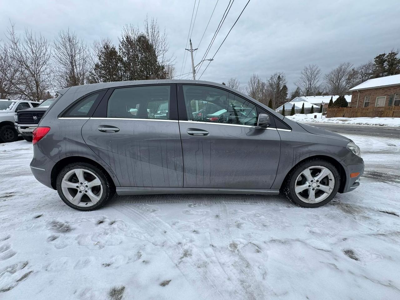 2013 Mercedes-Benz B-Class B 250 Sports Tourer Photo3
