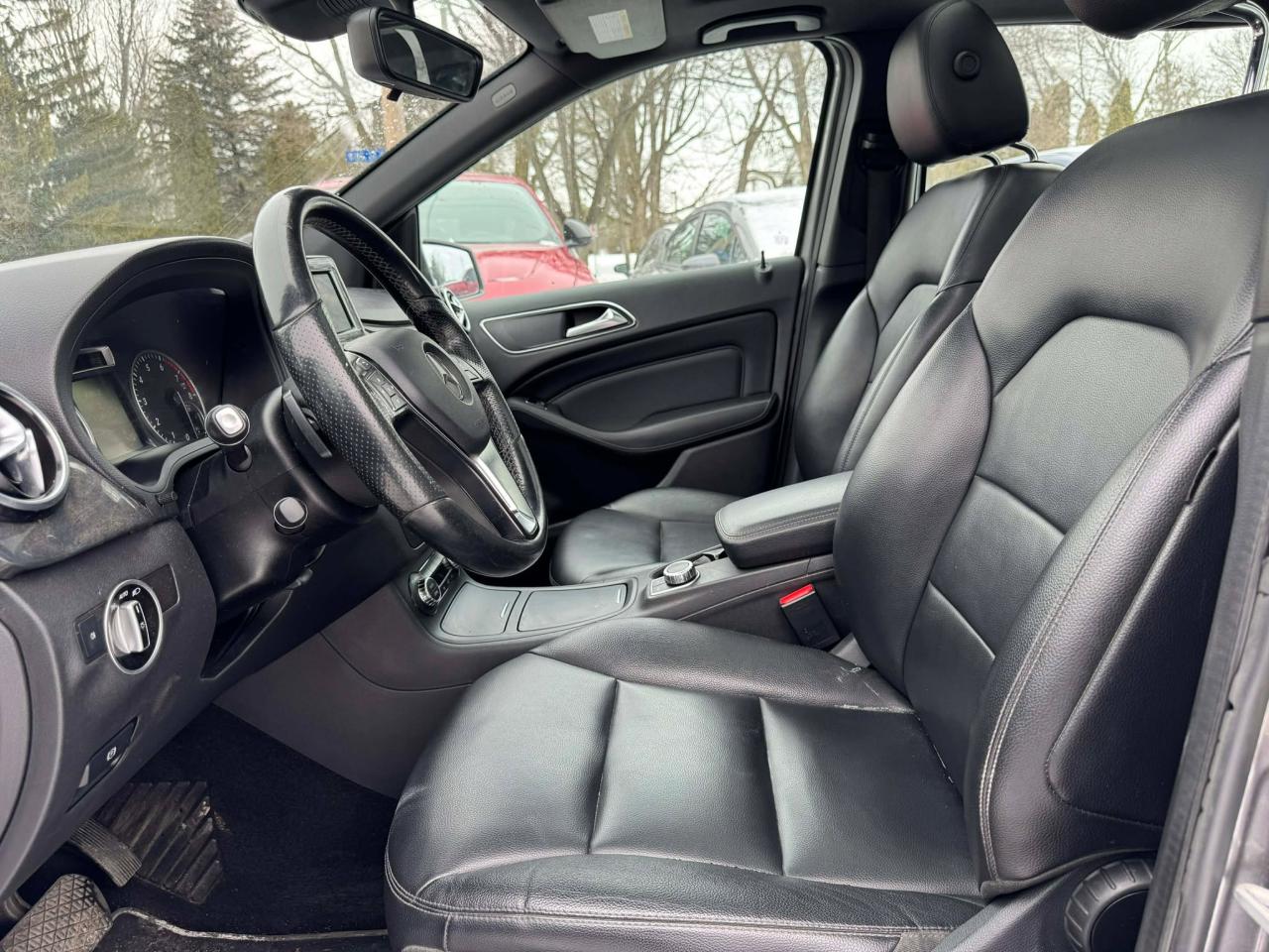 2013 Mercedes-Benz B-Class B 250 Sports Tourer - Photo #11