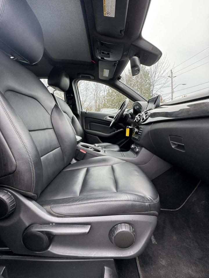 2013 Mercedes-Benz B-Class B 250 Sports Tourer Photo