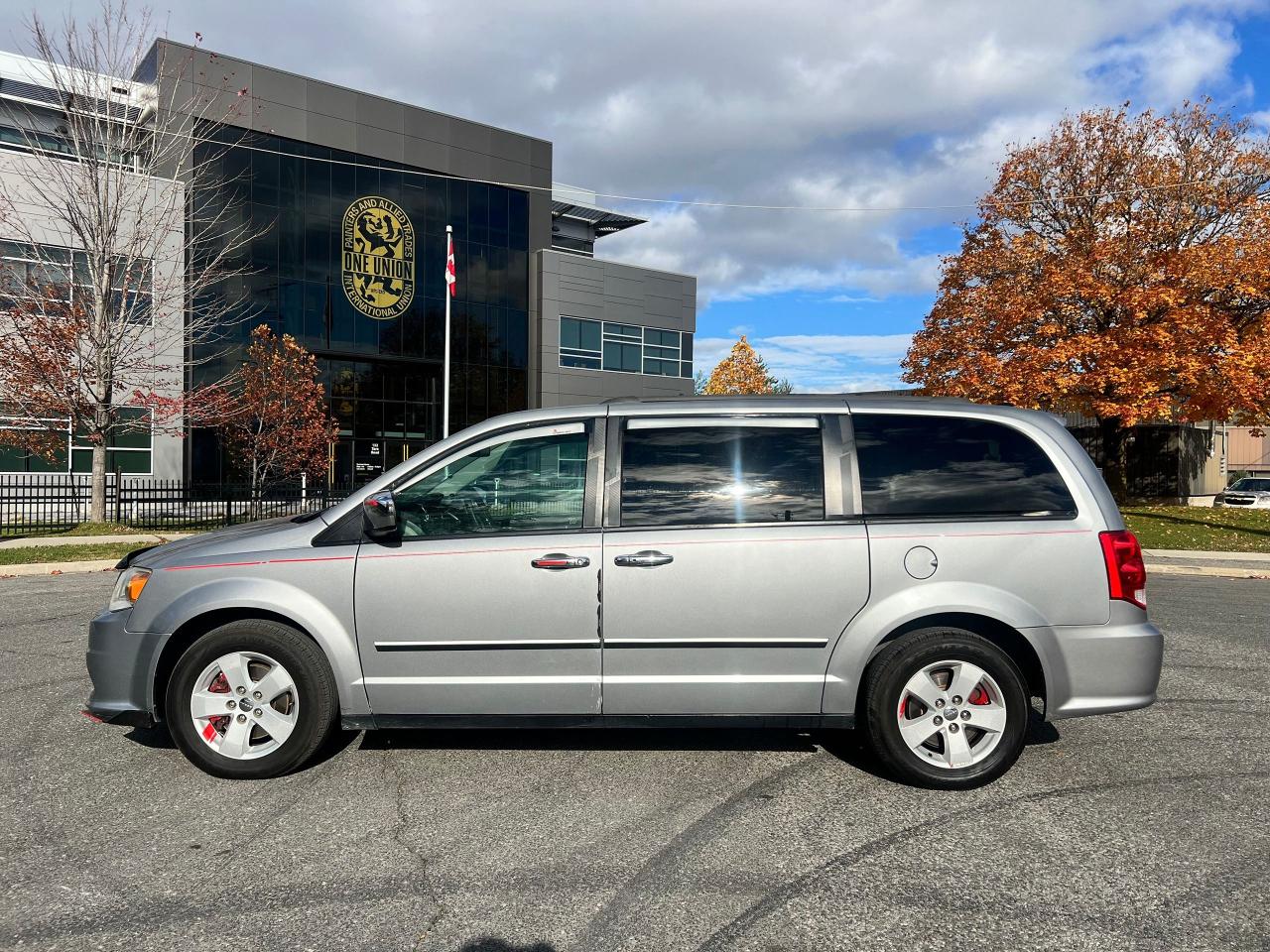 Used 2014 Dodge Grand Caravan SE for sale in North York, ON