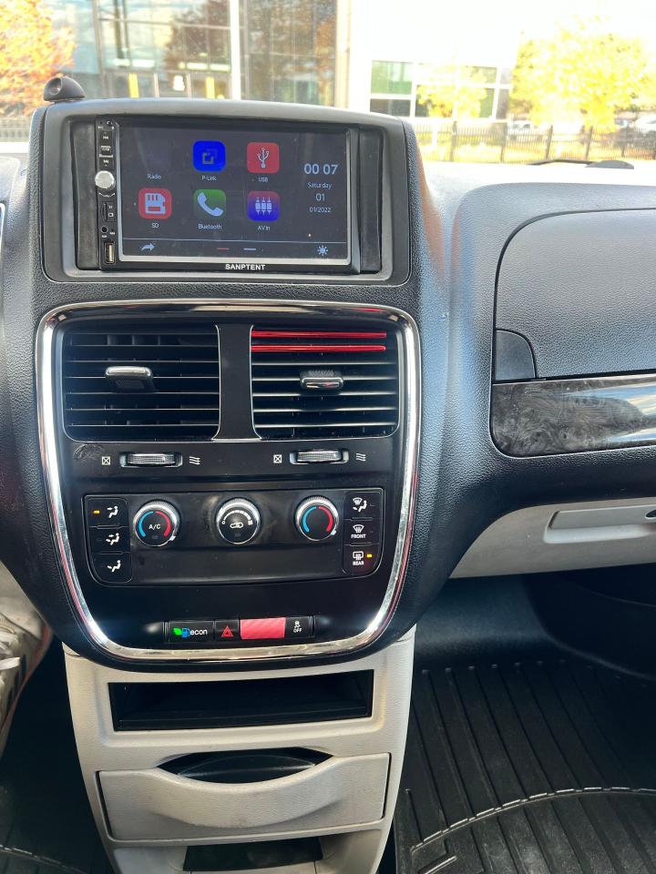 2014 Dodge Grand Caravan SE - Photo #4