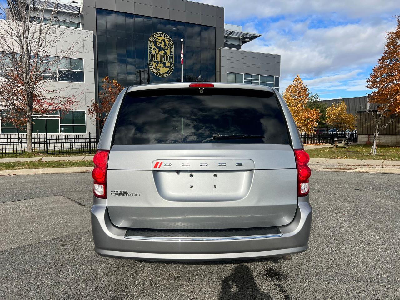 2014 Dodge Grand Caravan SE - Photo #6