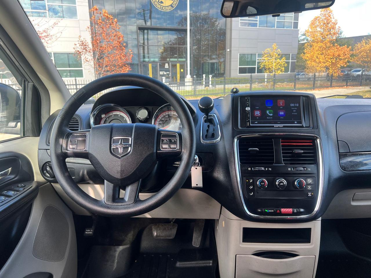 2014 Dodge Grand Caravan SE - Photo #9