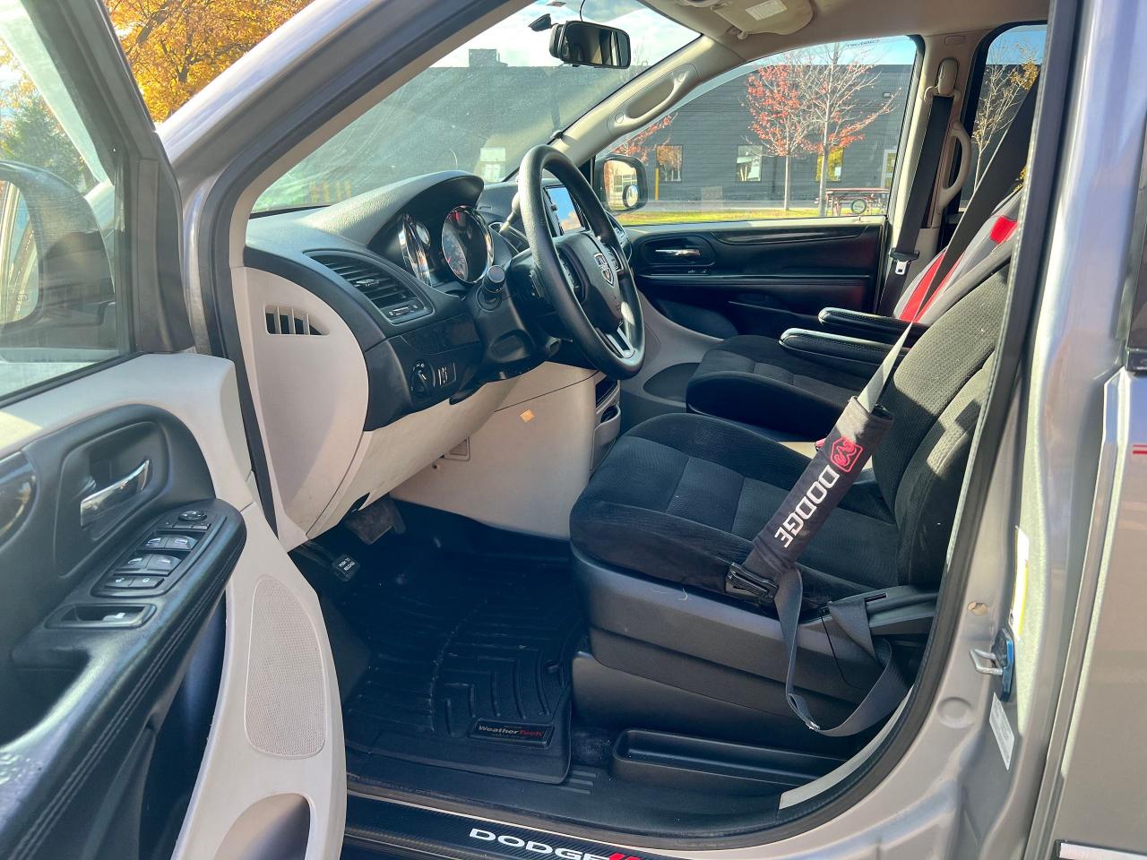 2014 Dodge Grand Caravan SE - Photo #23