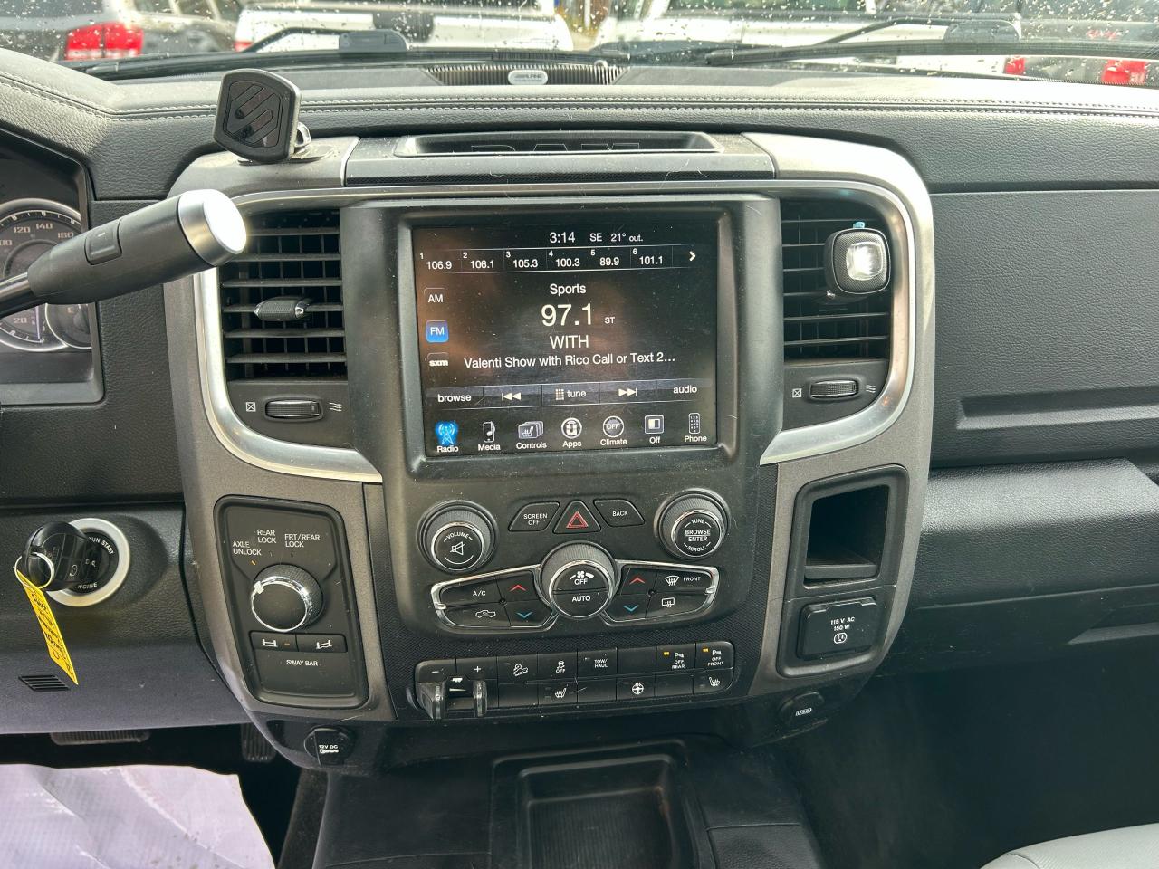 2017 RAM 2500 Power Wagon - Photo #9