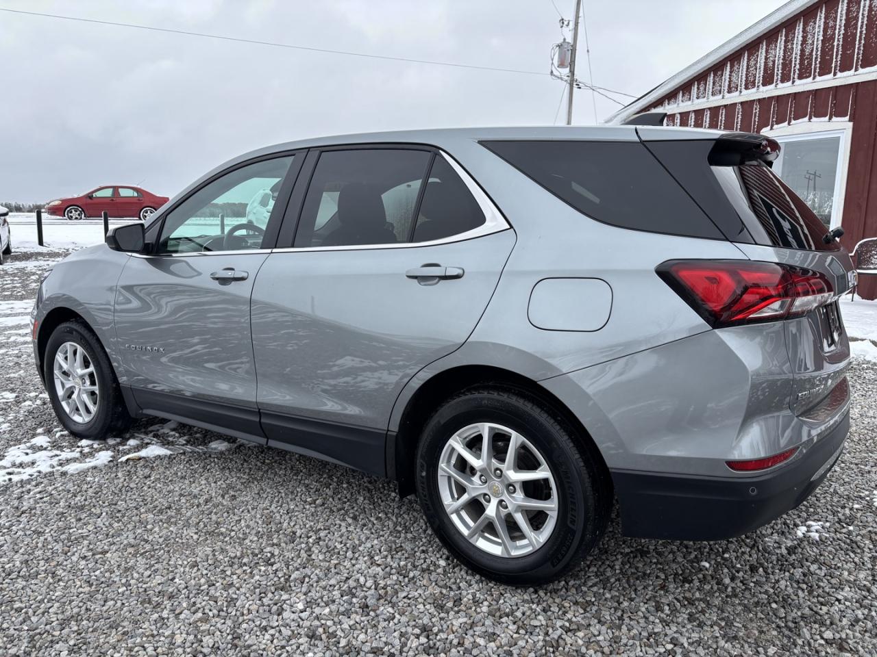 2024 Chevrolet Equinox LT 2WD Photo2