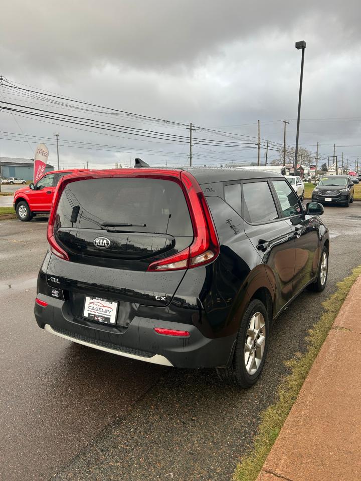 2021 Kia Soul EX - Photo #4