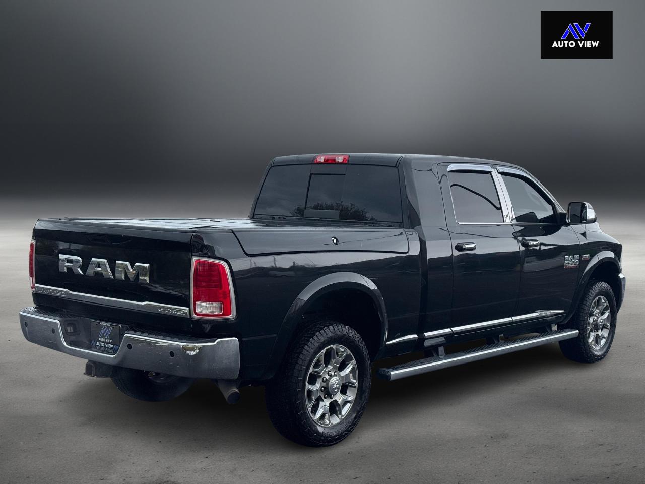 2017 RAM 2500 Limited **FULLY LOADED** - Photo #6