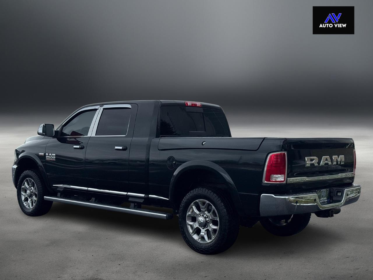 2017 RAM 2500 Limited **FULLY LOADED** - Photo #8