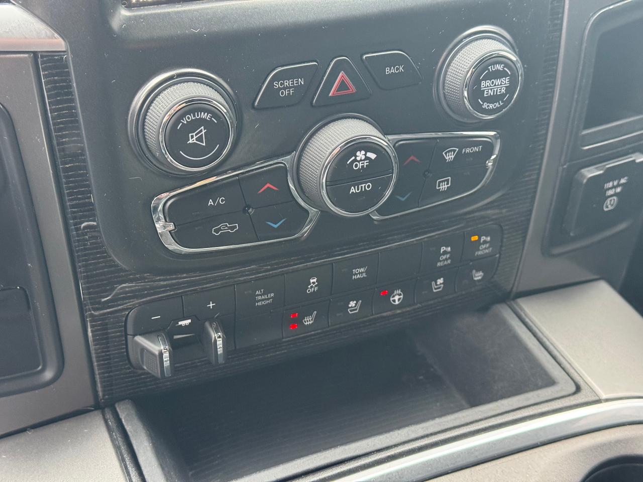 2017 RAM 2500 Limited **FULLY LOADED** - Photo #26