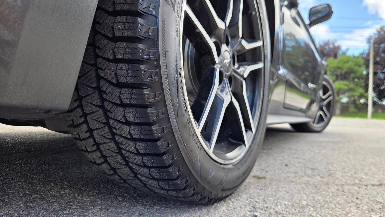 2017 Ford Mustang V6 - Photo #17