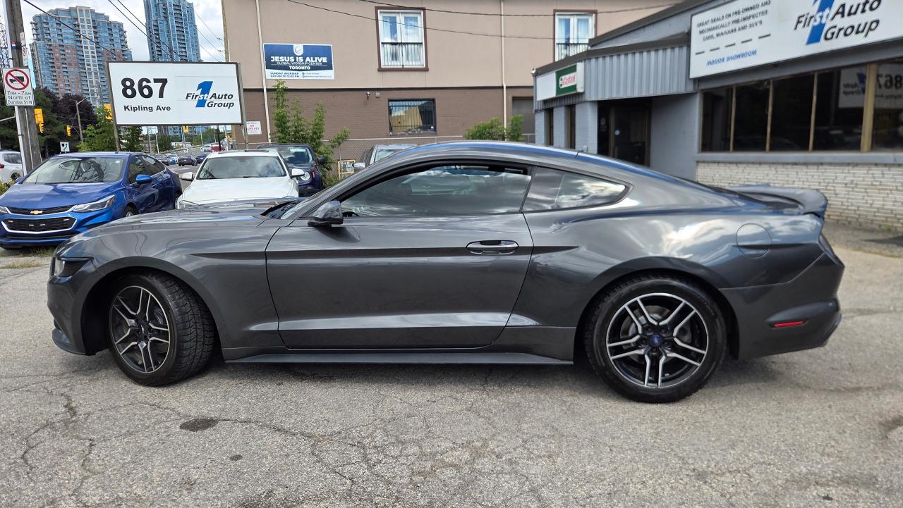 2017 Ford Mustang V6 - Photo #2
