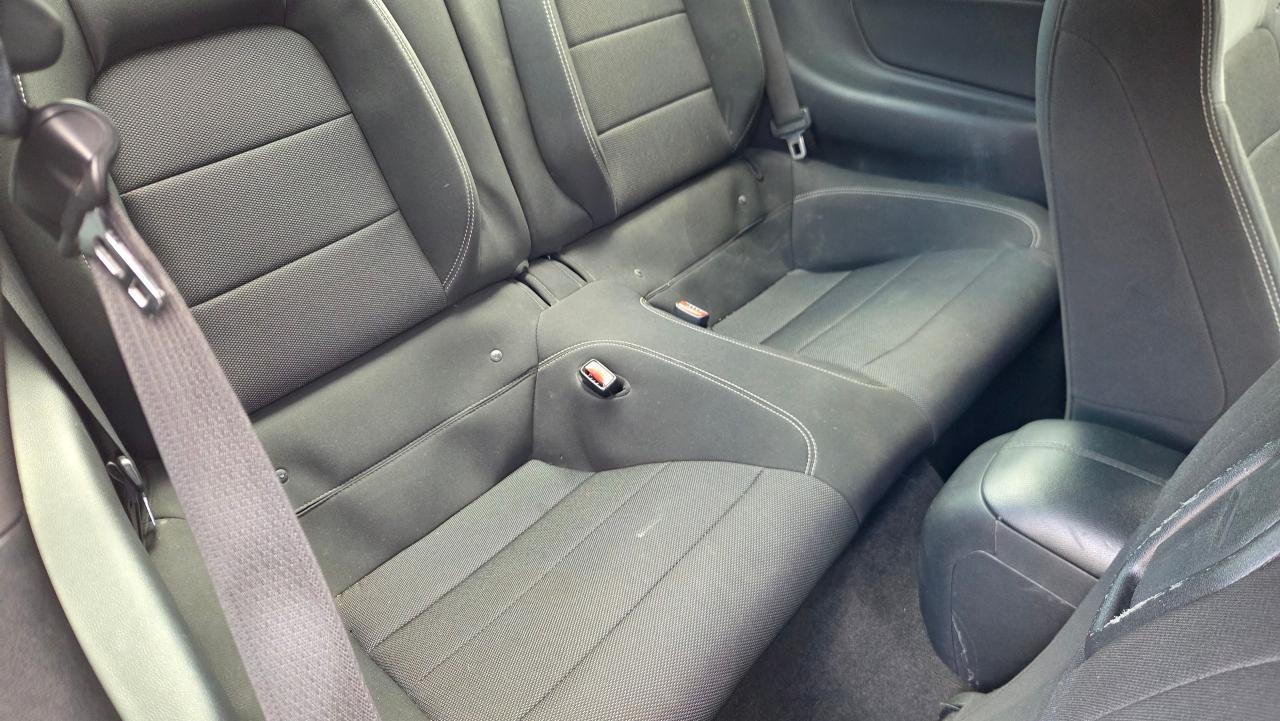 2017 Ford Mustang V6 - Photo #10