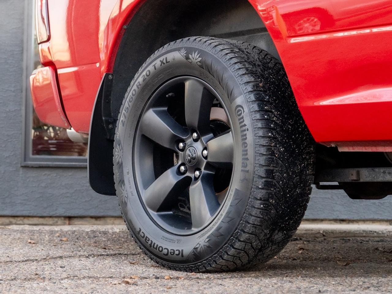 2021 RAM 1500 Classic Express 4x4 Quad Cab Photo3