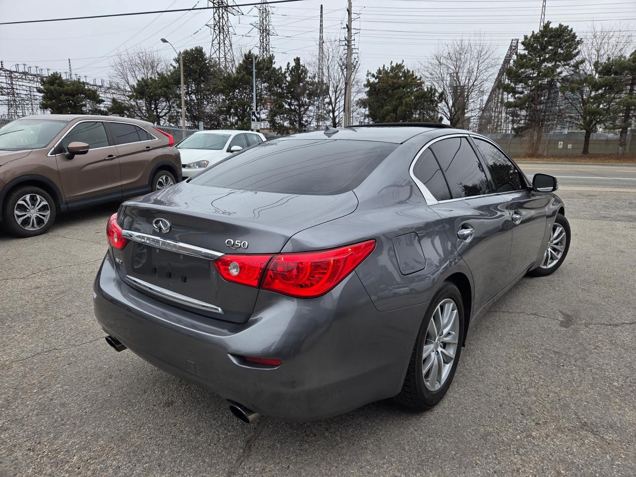 2017 Infiniti Q50 3.0T - Photo #4
