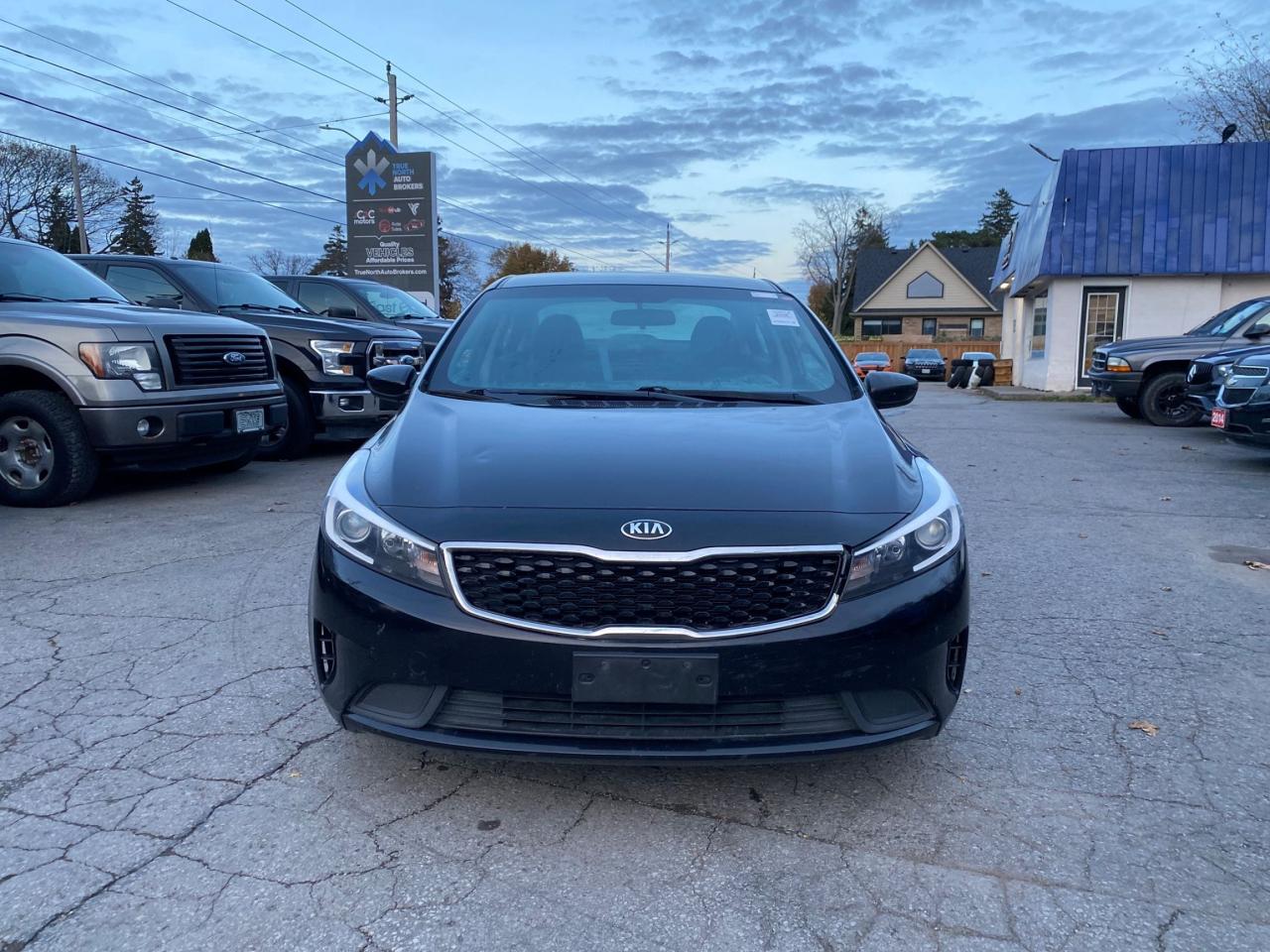 2018 Kia Forte LX Photo3