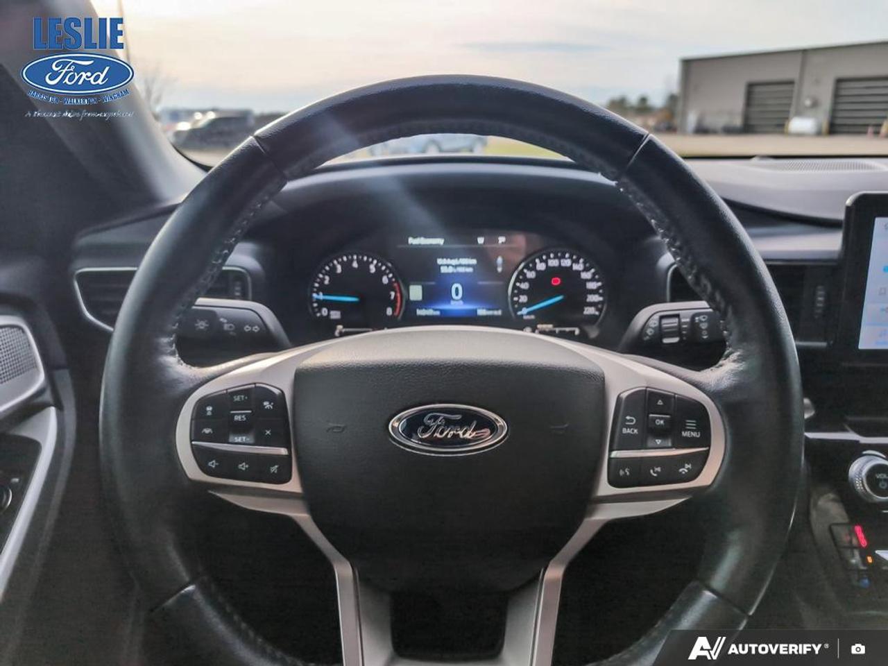 2022 Ford Explorer Limited 4WD Photo