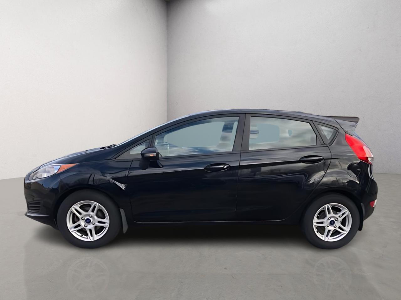 2017 Ford Fiesta SE / H.SEATS / PHONE CONNECTION Photo3