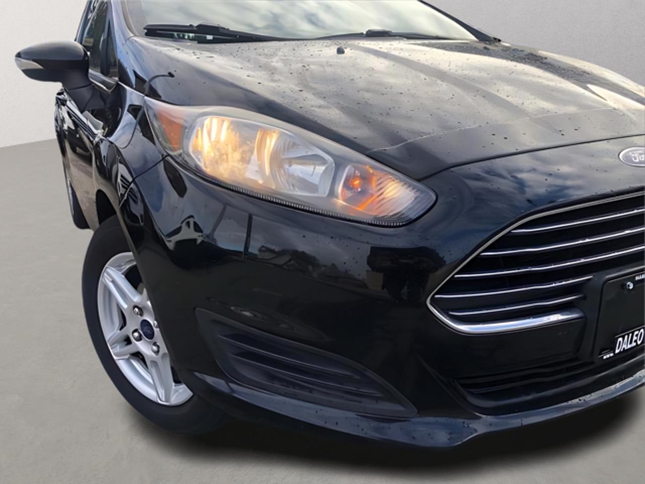 2017 Ford Fiesta SE / H.SEATS / PHONE CONNECTION Photo18