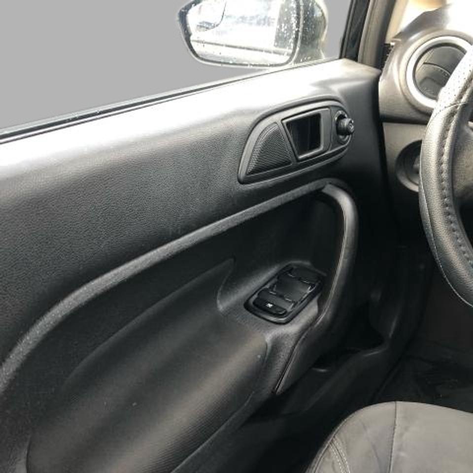 2017 Ford Fiesta SE / H.SEATS / PHONE CONNECTION Photo28
