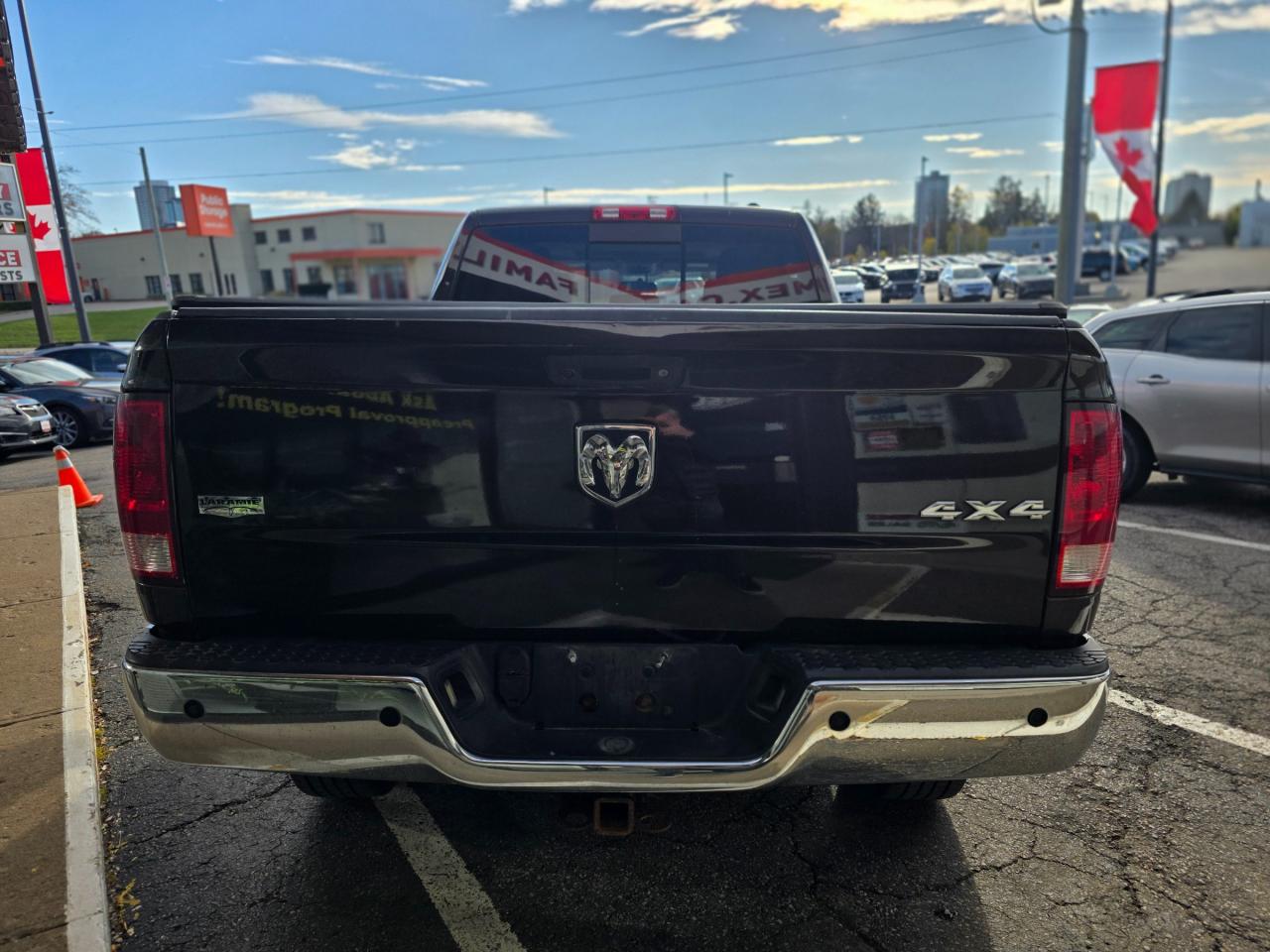 2011 Dodge Ram 2500 SLT 6.7L Cummins Diesel | Laramie | Accident Free Photo3