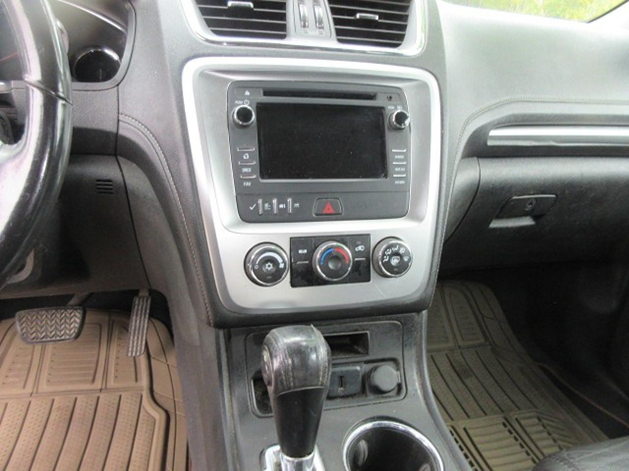 2016 GMC Acadia SLE All Wheel Drive - Photo #11