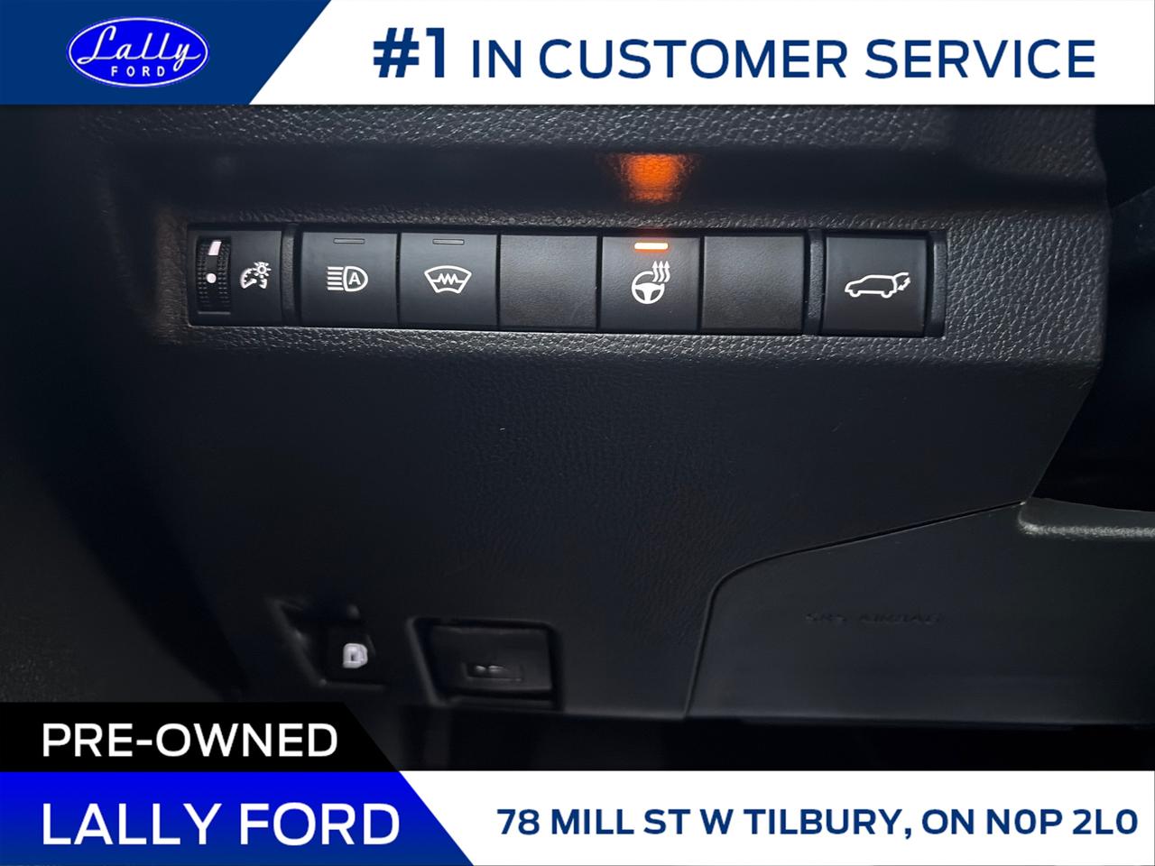 2023 Toyota RAV4 Hybrid XLE Photo