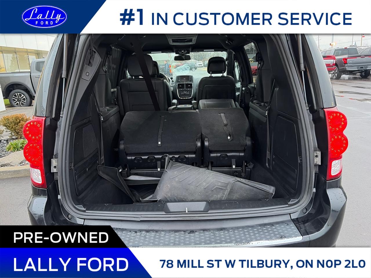 2019 Dodge Grand Caravan GT Leather, Local Trade, Only 119,758 kms! Photo4