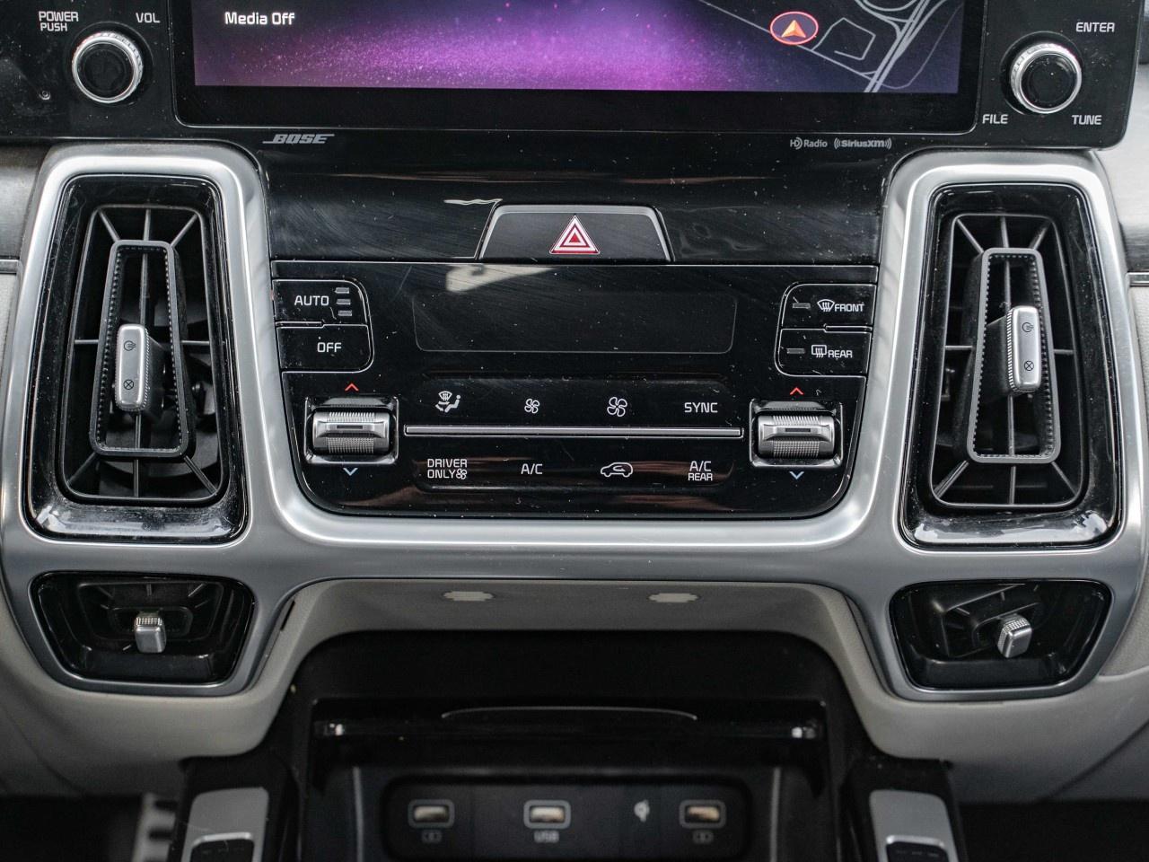 2022 Kia Sorento Plug-In Hybrid PHEV SX AWD Photo