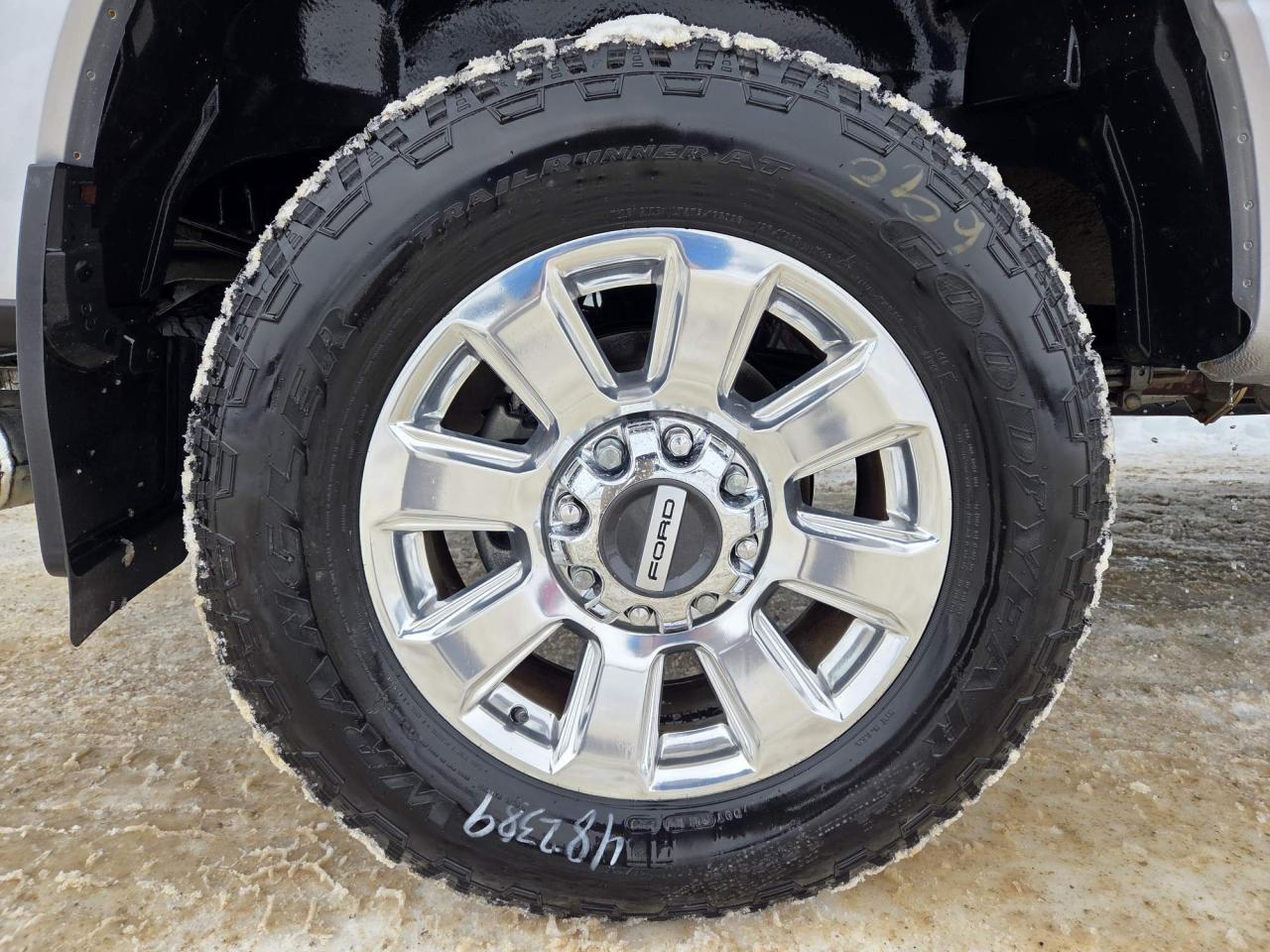 2021 Ford F-250 Lariat Leather | Navigation | Moonroof | 20" Wheels Photo