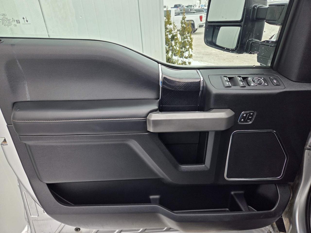 2021 Ford F-250 Lariat Leather | Navigation | Moonroof | 20" Wheels Photo