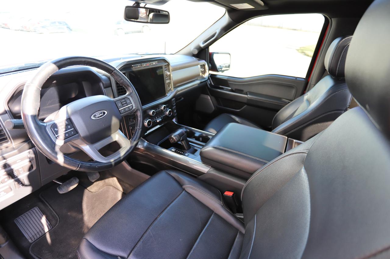 2022 Ford F-150 Lariat 4WD SuperCrew 5.5' Box Photo5