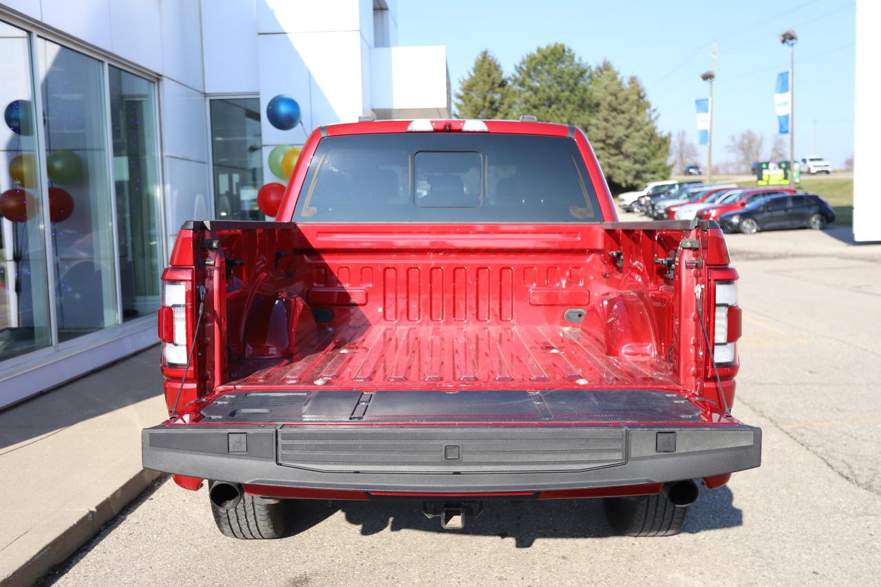 2022 Ford F-150 Lariat 4WD SuperCrew 5.5' Box Photo5