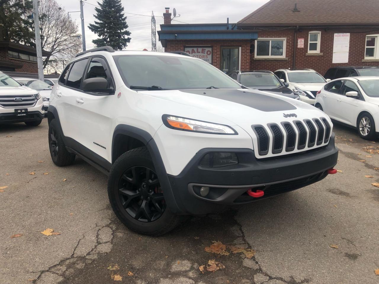 2015 Jeep Cherokee Trailhawk / NAV / B.CAM / PANO / C.SEATS / H.SEATS