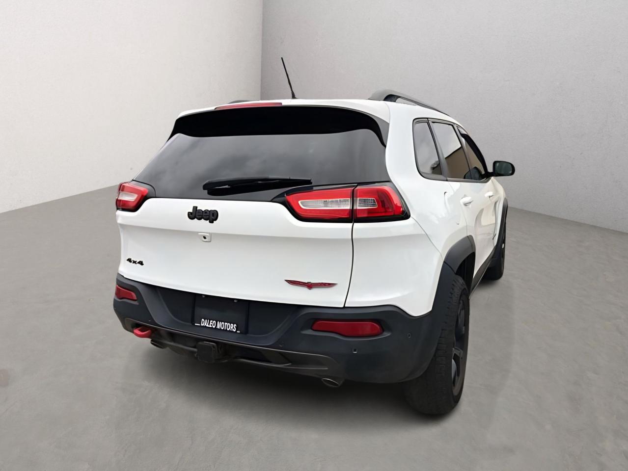2015 Jeep Cherokee Trailhawk / NAV / B.CAM / PANO / C.SEATS / H.SEATS