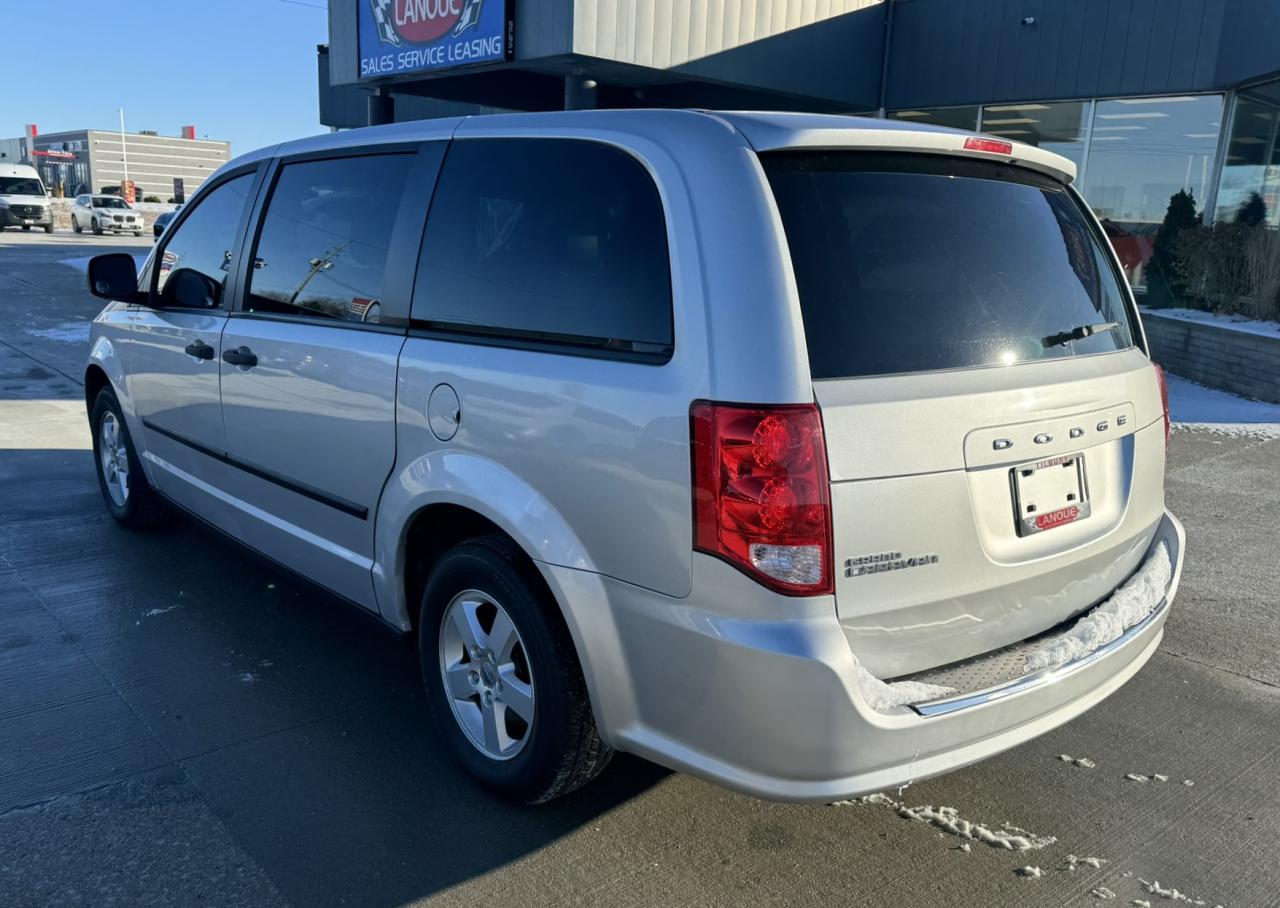2012 Dodge Grand Caravan SE Photo