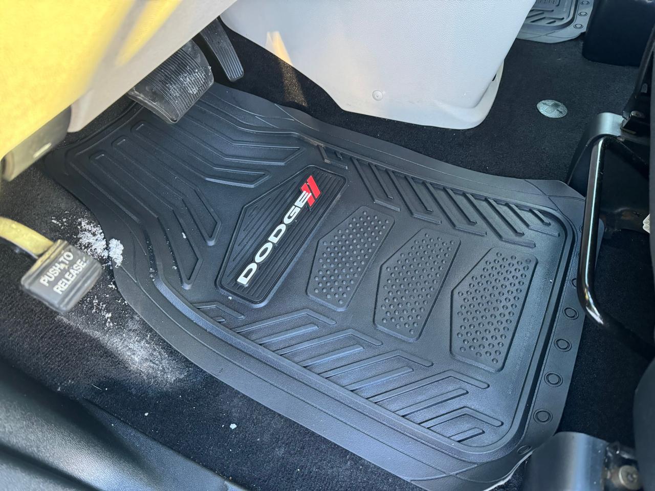 2012 Dodge Grand Caravan SE Photo