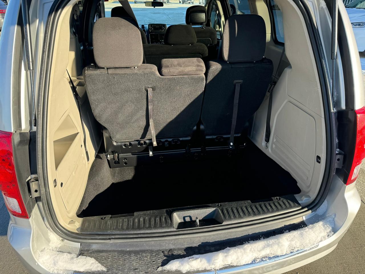 2012 Dodge Grand Caravan SE Photo