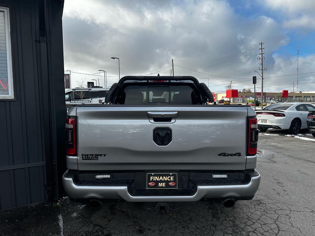 2020 RAM 1500 SPORT 4X4 CREW CAB 5'7" BOX Photo3