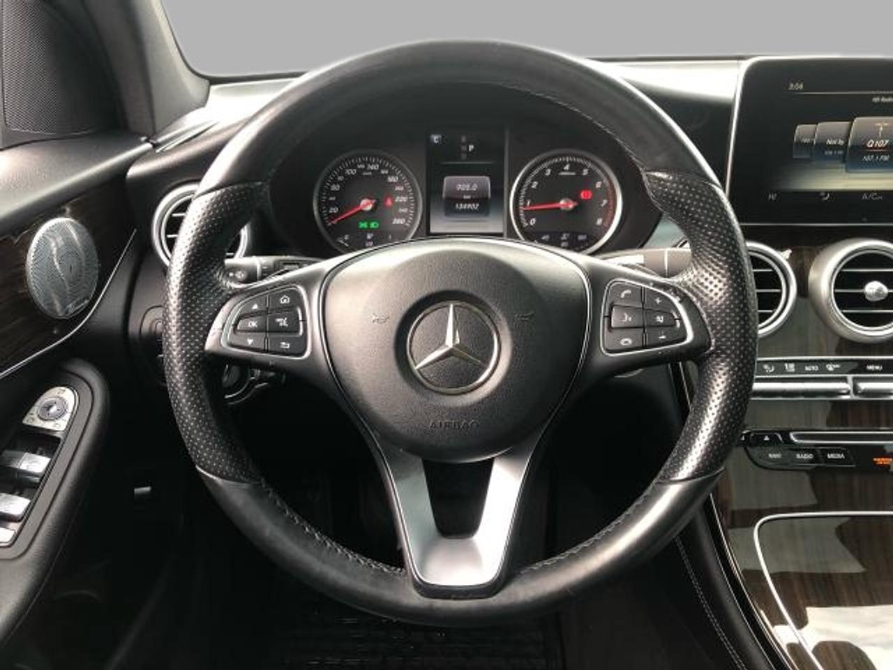 2016 Mercedes-Benz GLC-Class GLC 300 / NAV / MOONROOF / LTHR / H.SEATS / B.CAM Photo11