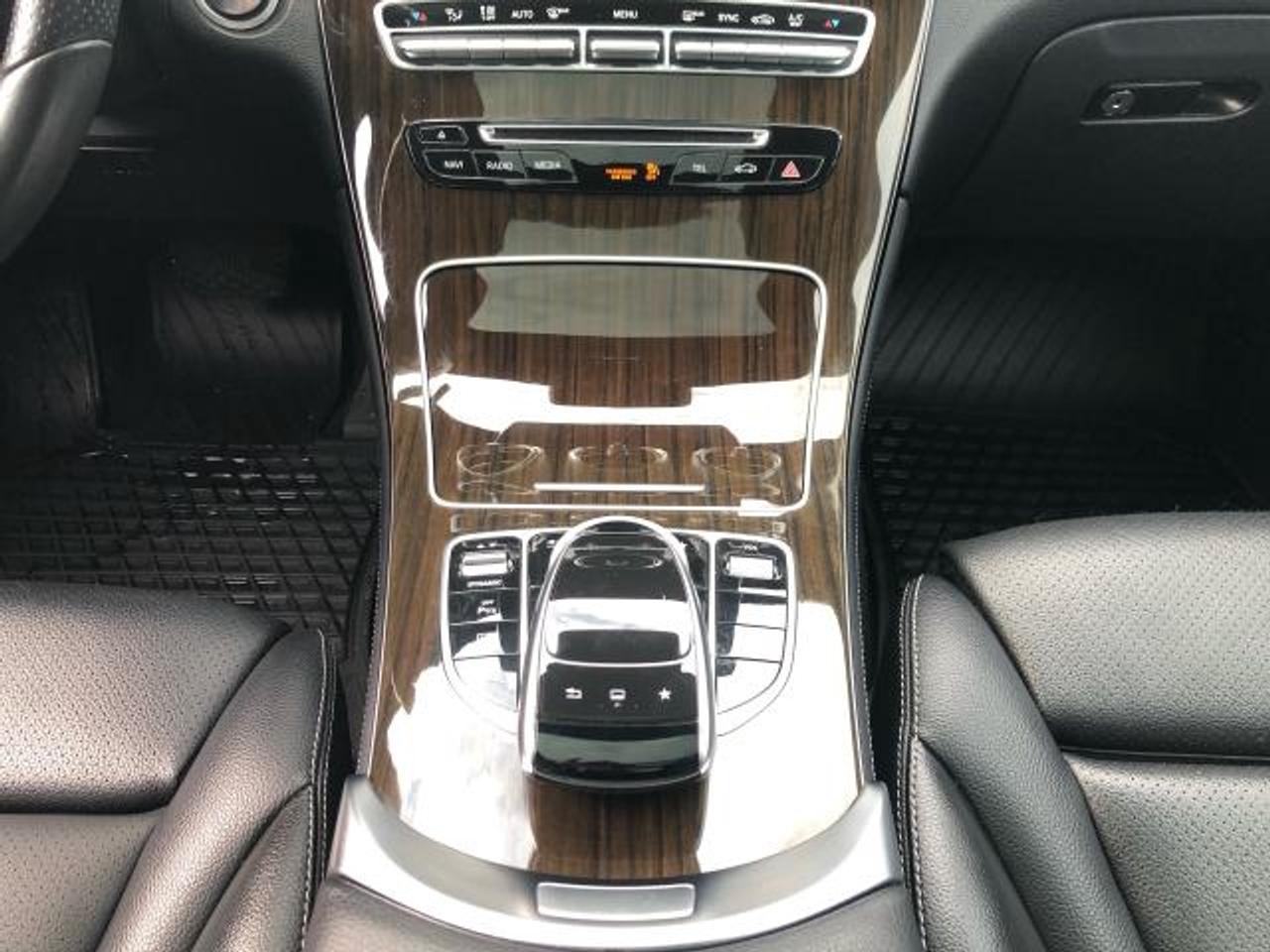 2016 Mercedes-Benz GLC-Class GLC 300 / NAV / MOONROOF / LTHR / H.SEATS / B.CAM Photo