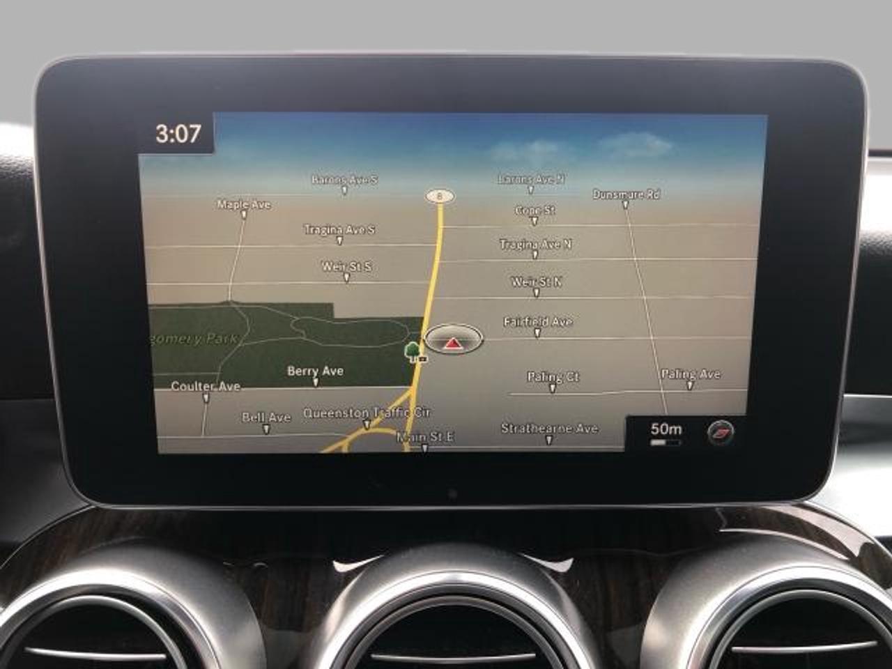 2016 Mercedes-Benz GLC-Class GLC 300 / NAV / MOONROOF / LTHR / H.SEATS / B.CAM Photo17