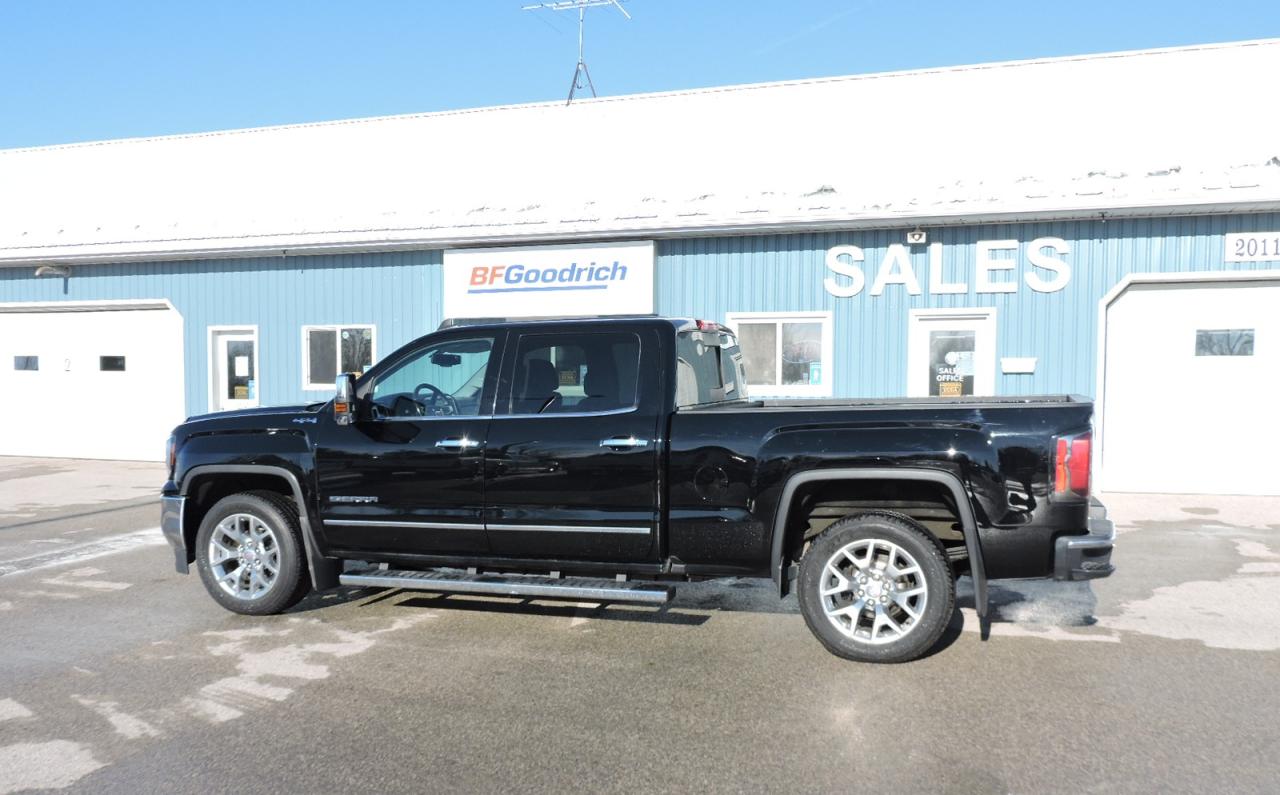 2018 GMC Sierra 1500 SLT 6.2L 4X4 6 1/2-Foot Box New Brakes 159000 KM Photo
