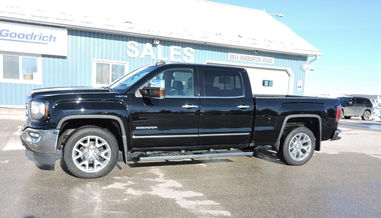 2018 GMC Sierra 1500 SLT 6.2L 4X4 6 1/2-Foot Box New Brakes 159000 KM Photo