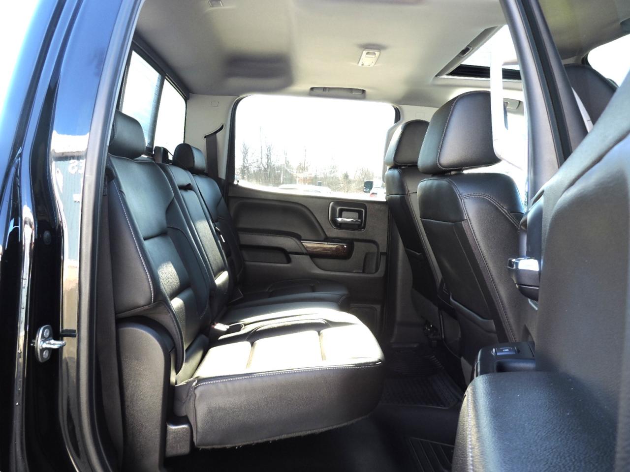 2018 GMC Sierra 1500 SLT 6.2L 4X4 6 1/2-Foot Box New Brakes 159000 KM Photo