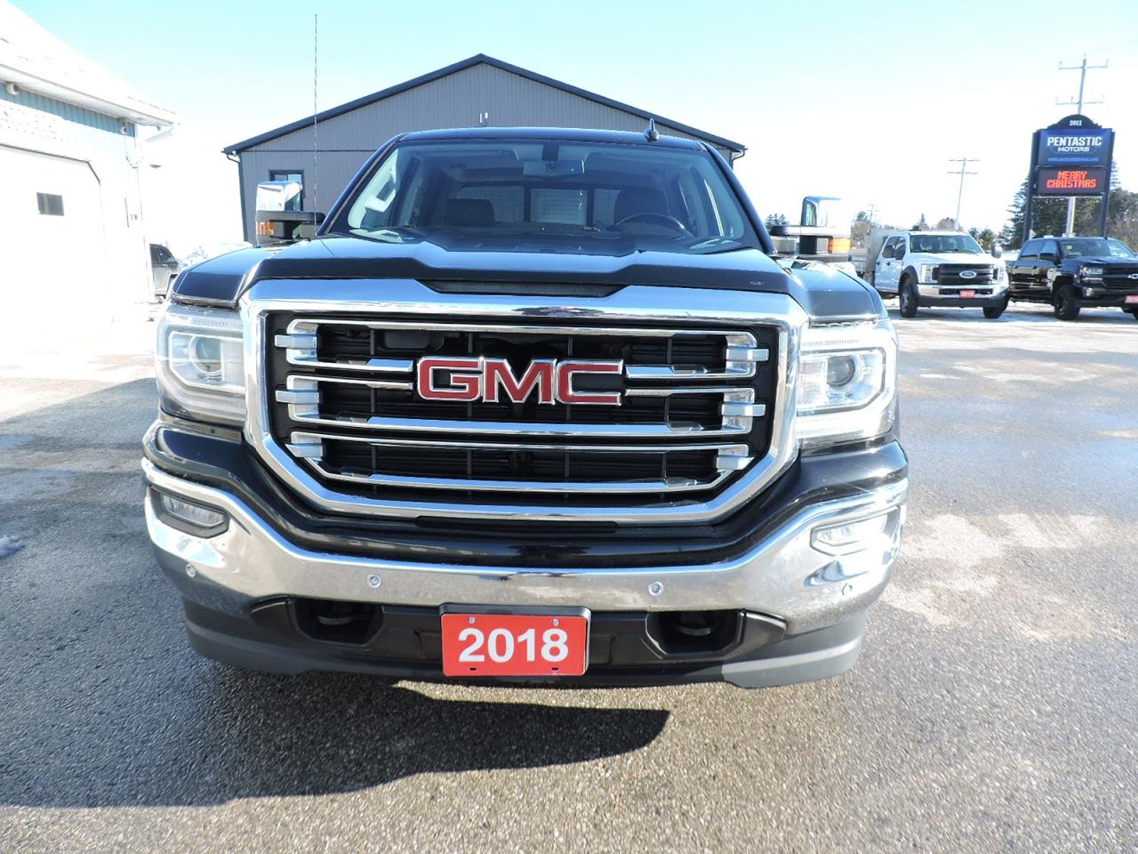 2018 GMC Sierra 1500 SLT 6.2L 4X4 6 1/2-Foot Box New Brakes 159000 KM Photo