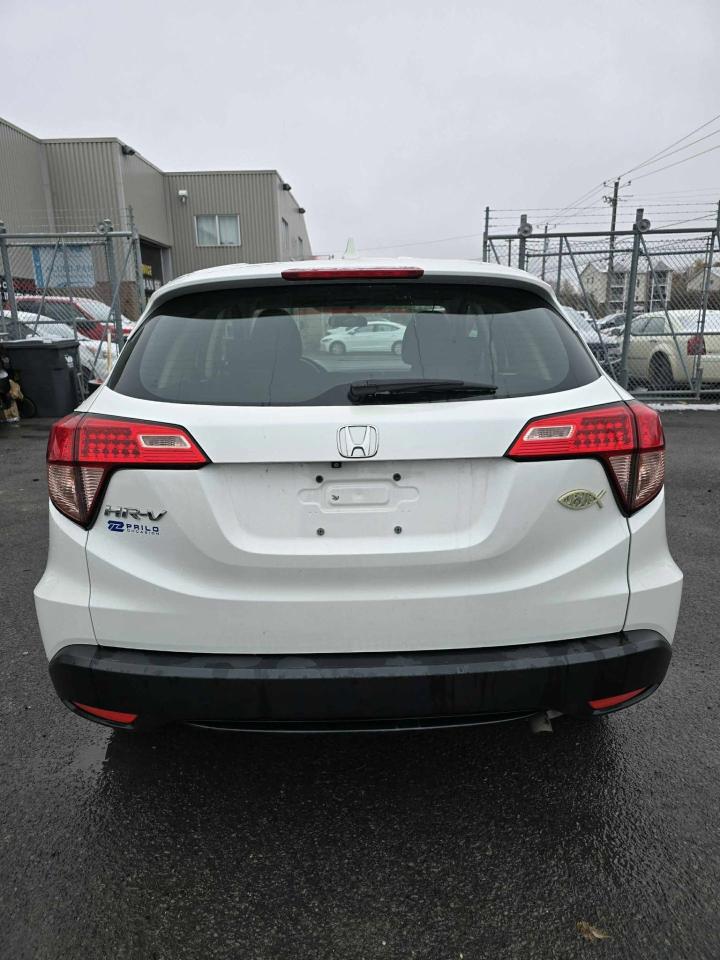 2017 Honda HR-V LX - Photo #2