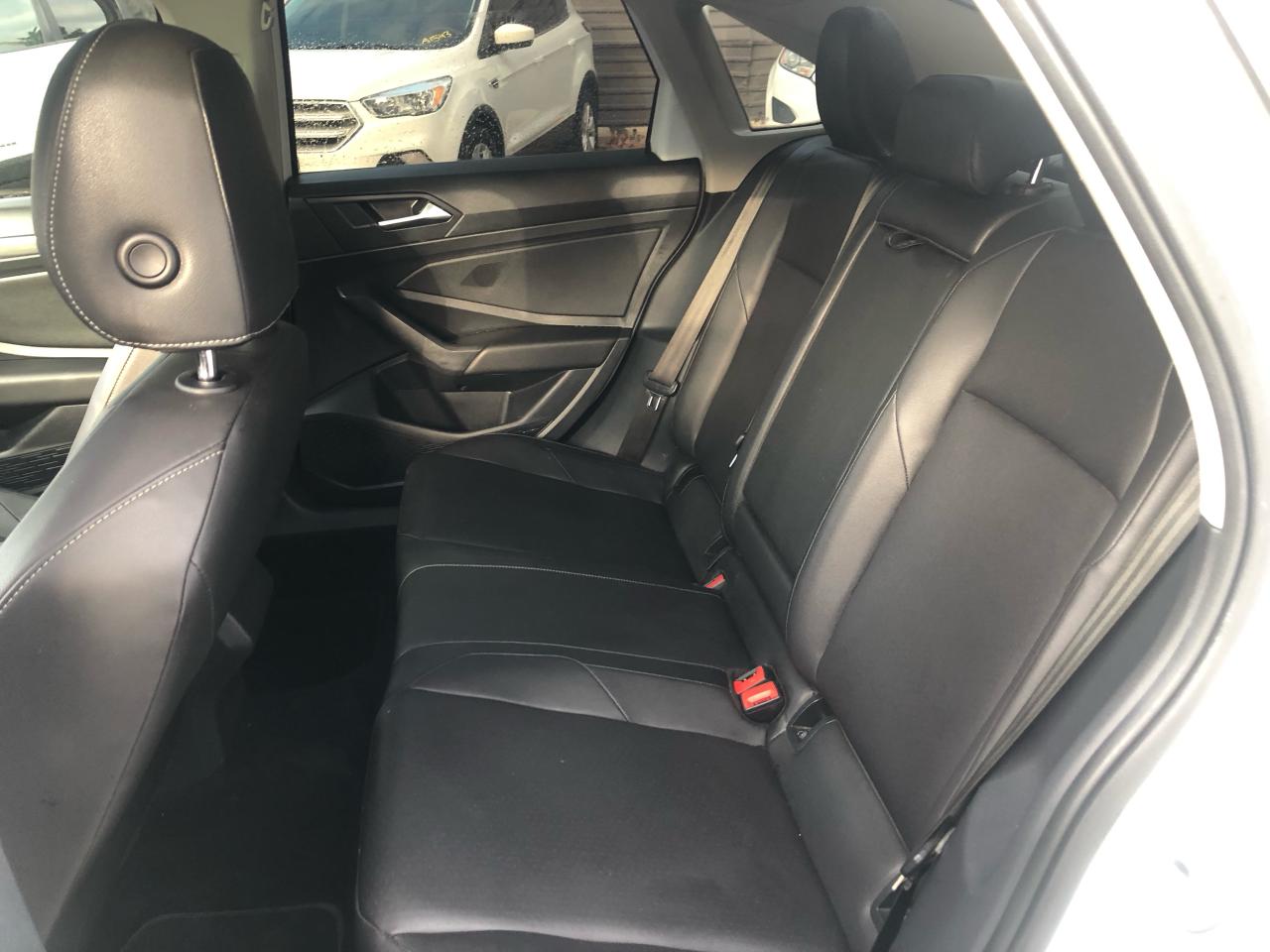 2020 Volkswagen Jetta Highline / MOONROOF / H.SEAST / B.CAM / LEATHER Photo9