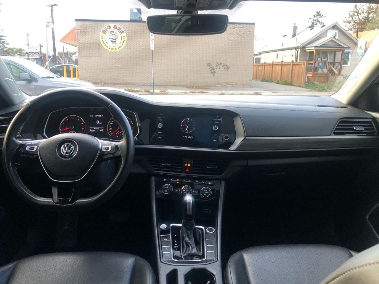 2020 Volkswagen Jetta Highline / MOONROOF / H.SEAST / B.CAM / LEATHER Photo28